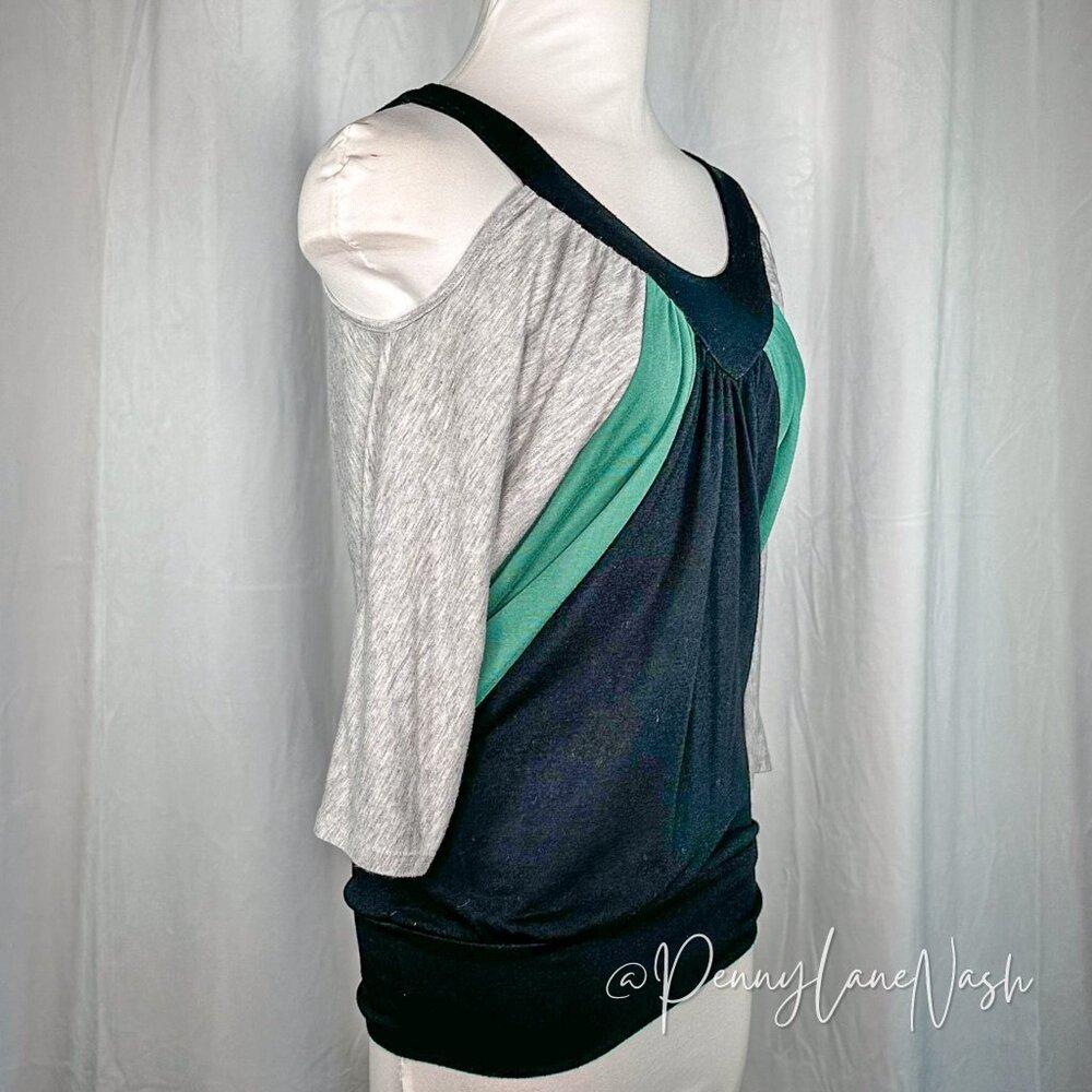 American Rag Cold Shoulder Colorblock Top Blouse - Picture 4 of 7